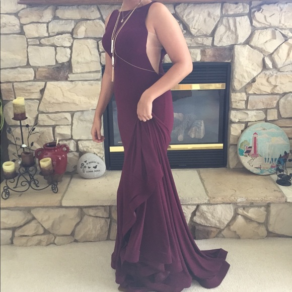 Jovani prom dress- maroon color - Picture 4 of 8